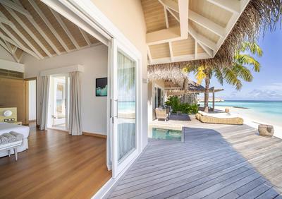 Pool Suite Beach Villa