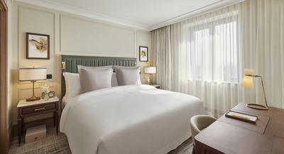 Junior City View Suite