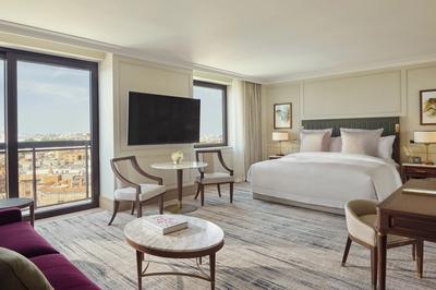 Junior City View Suite