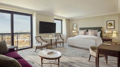 Junior City View Suite
