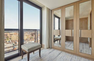 Luxury Suite