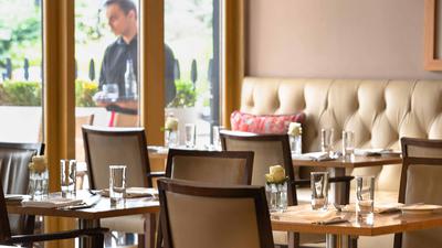 Lowndes Bar & Kitchen