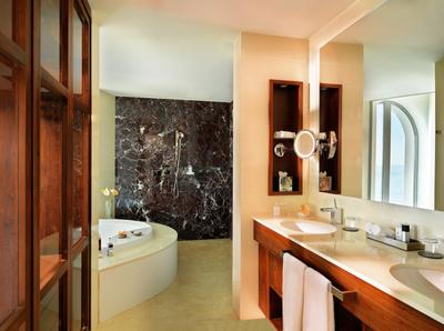 Lighthouse Suite With Private Terrace