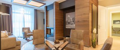 Deluxe Two Bedroom Alpine Suite