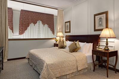 Three Bedroom Corner Palace Suite