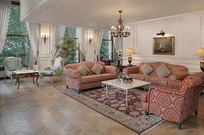 Three Bedroom Corner Palace Suite