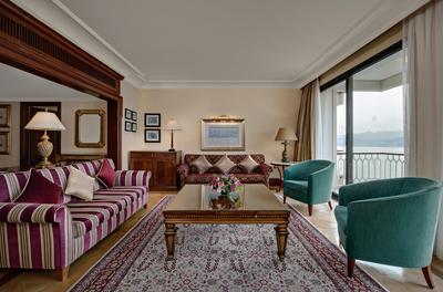 Pasha Suite