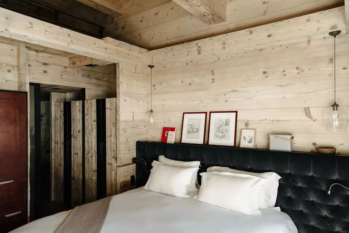 Prestige Room