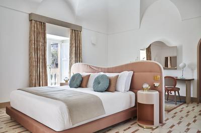 Coral Deluxe Suite with Terrace and Sea View