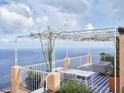 Infinito Suite with Sea View and Terrace