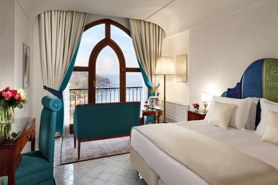 Deluxe Sea View Room