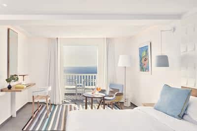 Panoramic Room