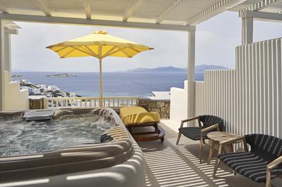 Kynthos Junior Suite, with jacuzzi