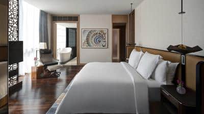 Four Seasons Executive Suite