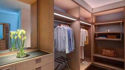 Deluxe Terrace Suite