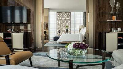 Four Seasons Executive Suite
