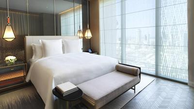 Four Seasons Executive Suite / Diplomatic Suite