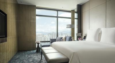 One-Bedroom Deluxe Apartment