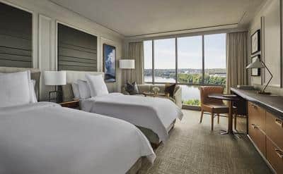Lake View Room - 2 Doubles
