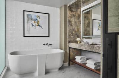Lake-View Suite