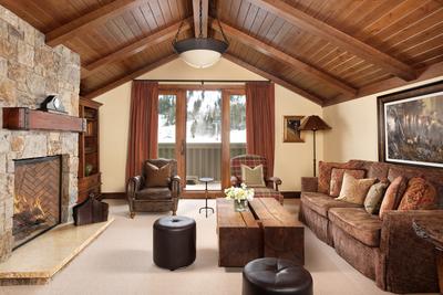 3-Bedroom Penthouse Resort Residence