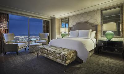 1-Bedroom Suite - Strip-View