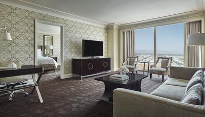 Four Seasons Executive Suite