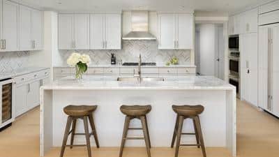 Prima Three-Bedroom Residence