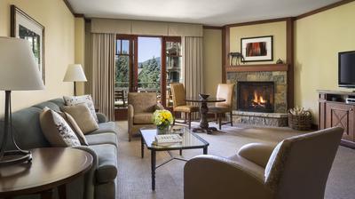 Deluxe One-Bedroom Suite