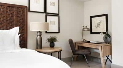 Game Greek Three-Bedroom Residence