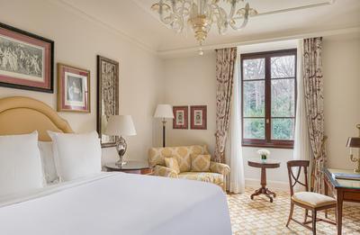 Premier Room