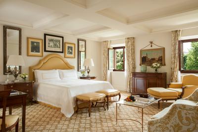Parlour Suite