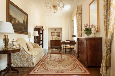 Deluxe Executive Suite