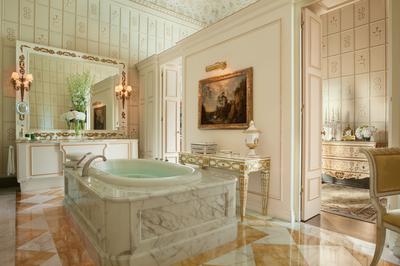 Royal Suite