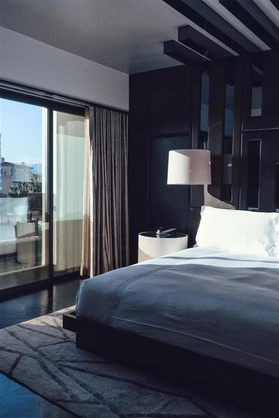 SIXTY Suite