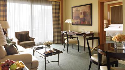 Four Seasons Courtyard-View / City-View Suite
