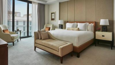 Four Seasons Deluxe Suite