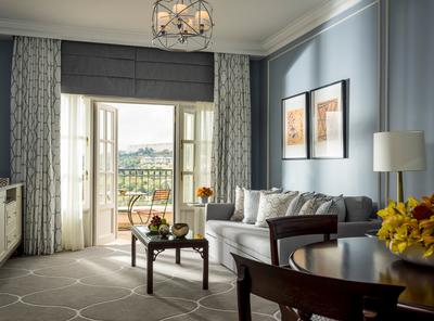 1-Bedroom Panoramic Suite