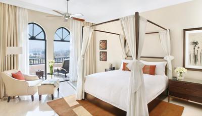 2-Bedroom Panoramic Presidential Suite