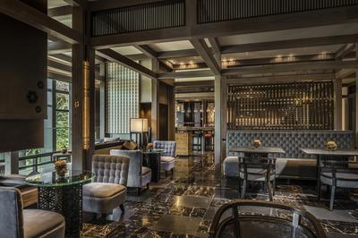 The Lounge & Bar