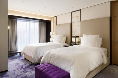 1-Bedroom Suite