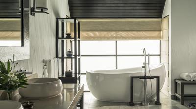 Sunrise Family Water Villa with Pool