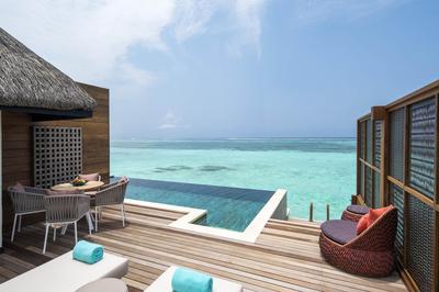 Sunrise Family Water Villa with Pool