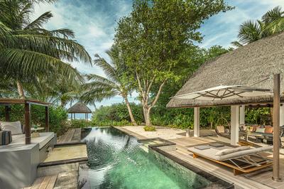 Beach Villa with Pool