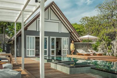 Premier Oceanfront Bungalow with Pool