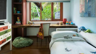 Family Beach Villa With Pool