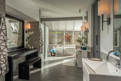 Premier Oceanfront Bungalow with Pool