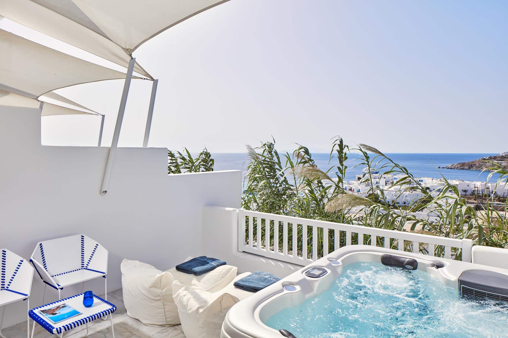 Thalassa Suite - Private Jacuzzi
