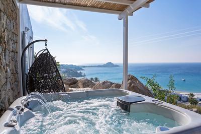 Passion Suite With Private Jacuzzi