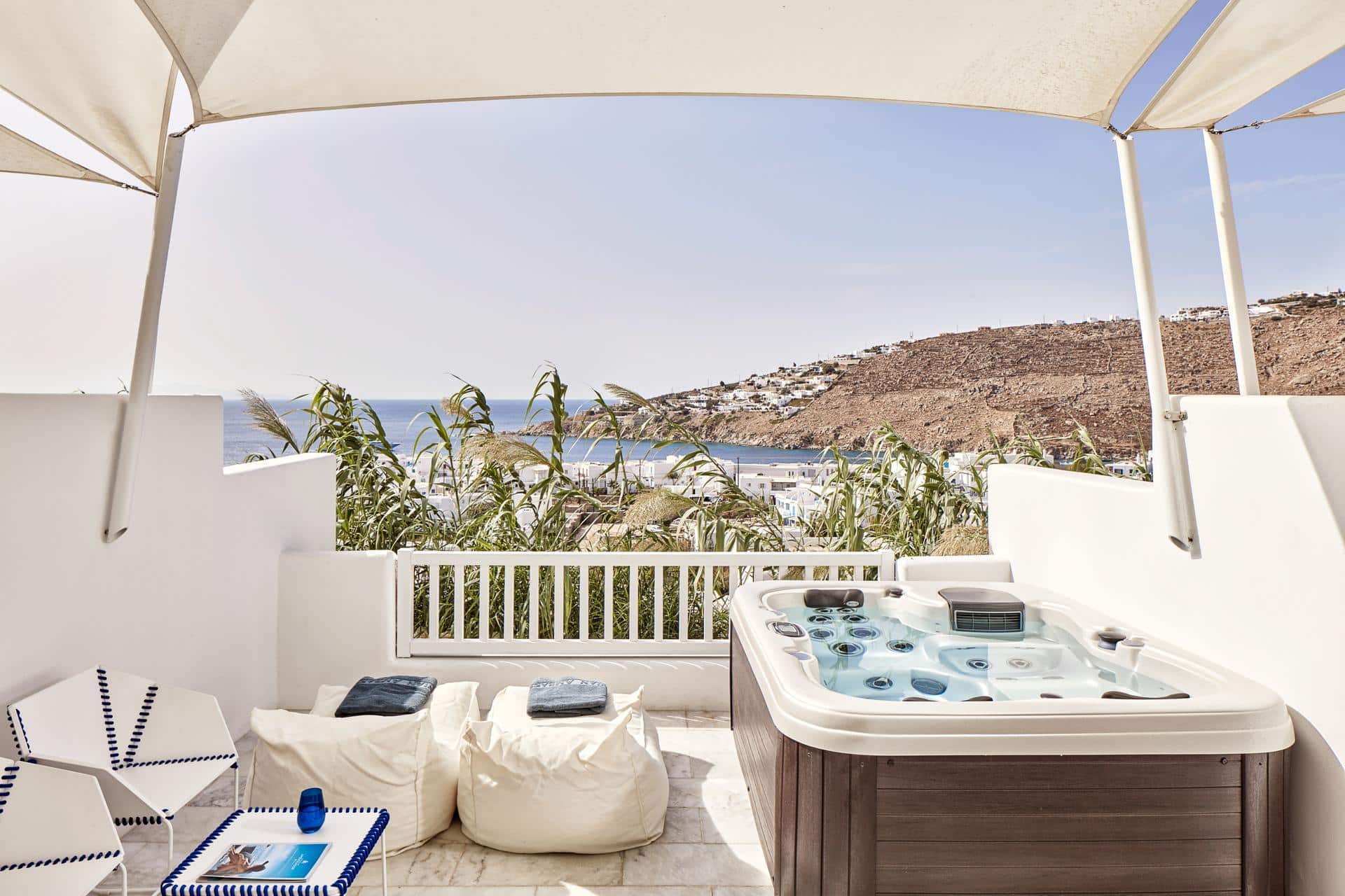 Eight Bedroom Villa with Pool and Jacuzzi